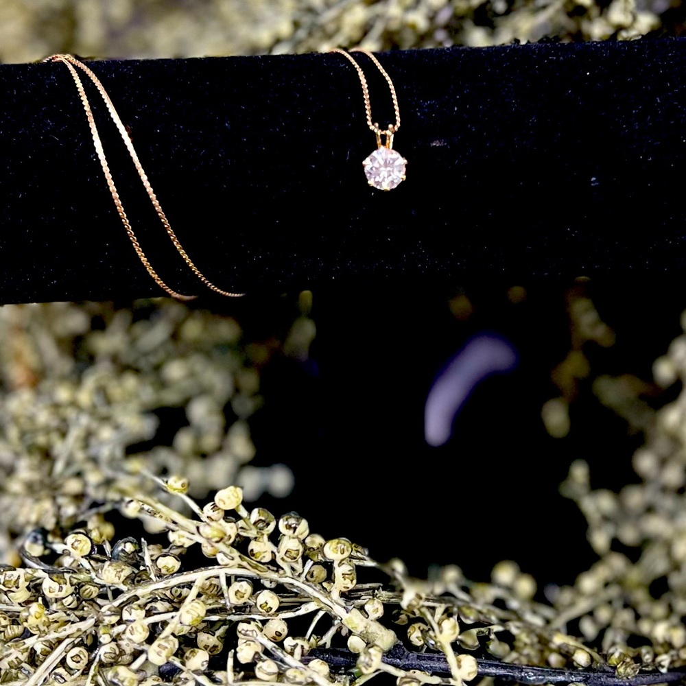 Genuine 14K solid yellow gold Serpentine necklace